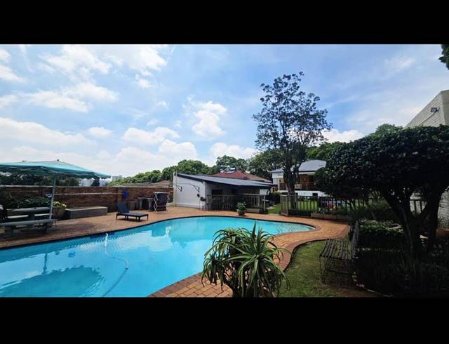 3 BEDROOM HOUSE FOR SALE IN KENSINGTON